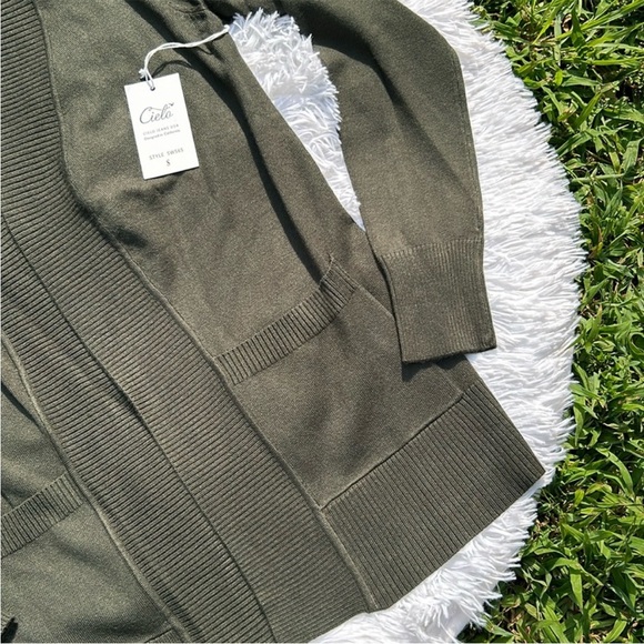 Cielo Everyday Ultra Soft Dark Forest Green Cardigan Size Small NEW - Picture 5 of 12